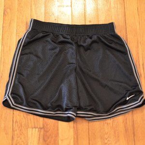 Nike Mesh Black Shorts XL Kids Girls